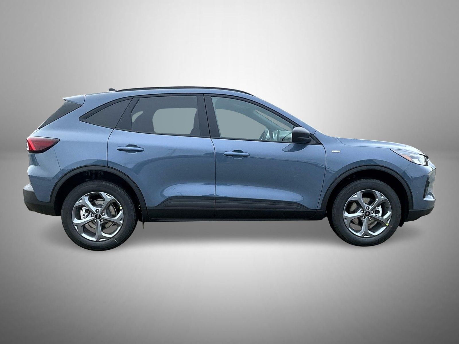 2026 Ford Escape ST-Line photo 4