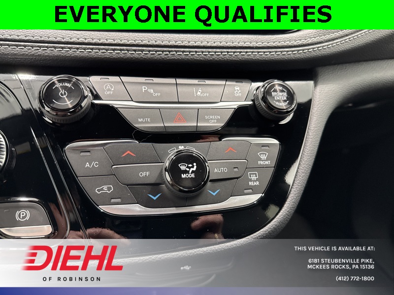 2026 Chrysler Pacifica photo 23