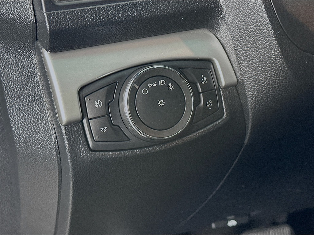 2016 Ford Explorer XLT photo 7