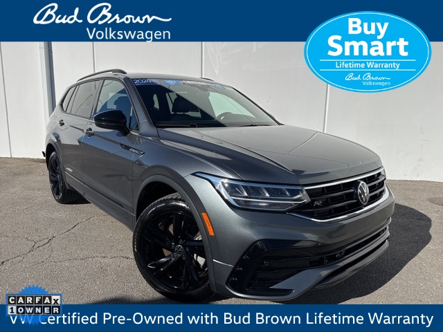 2024 Volkswagen Tiguan SE R-LINE BLACK's photo