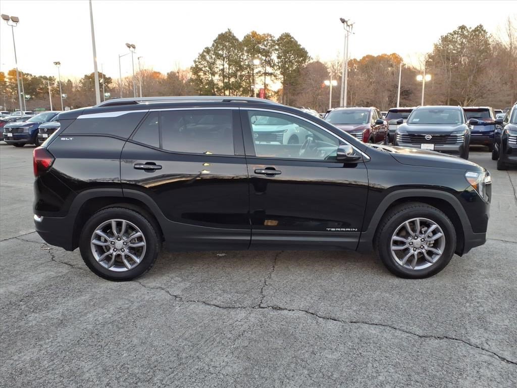 2023 GMC Terrain SLT's photo
