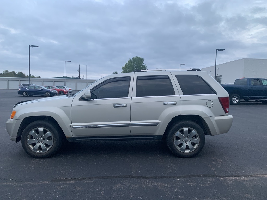 2010 Jeep Grand Cherokee Limited photo 7