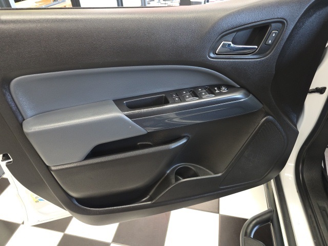 2018 Chevrolet Colorado Z71 photo 18