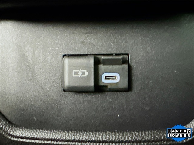 2023 Toyota Highlander L photo 22