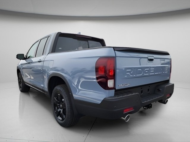 2025 Honda Ridgeline Black Edition photo 4