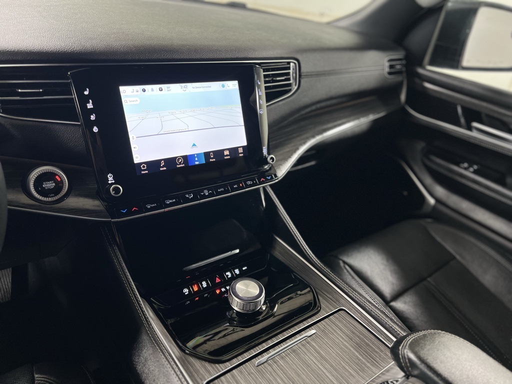 2023 Jeep Wagoneer L Series II photo 19