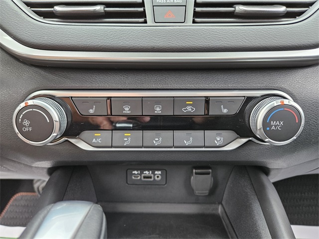 2022 Nissan Altima 2.5 SR photo 22