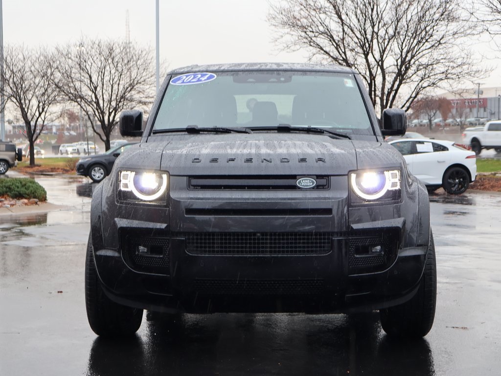 2024 Land Rover Defender 90 X-Dynamic SE photo 2