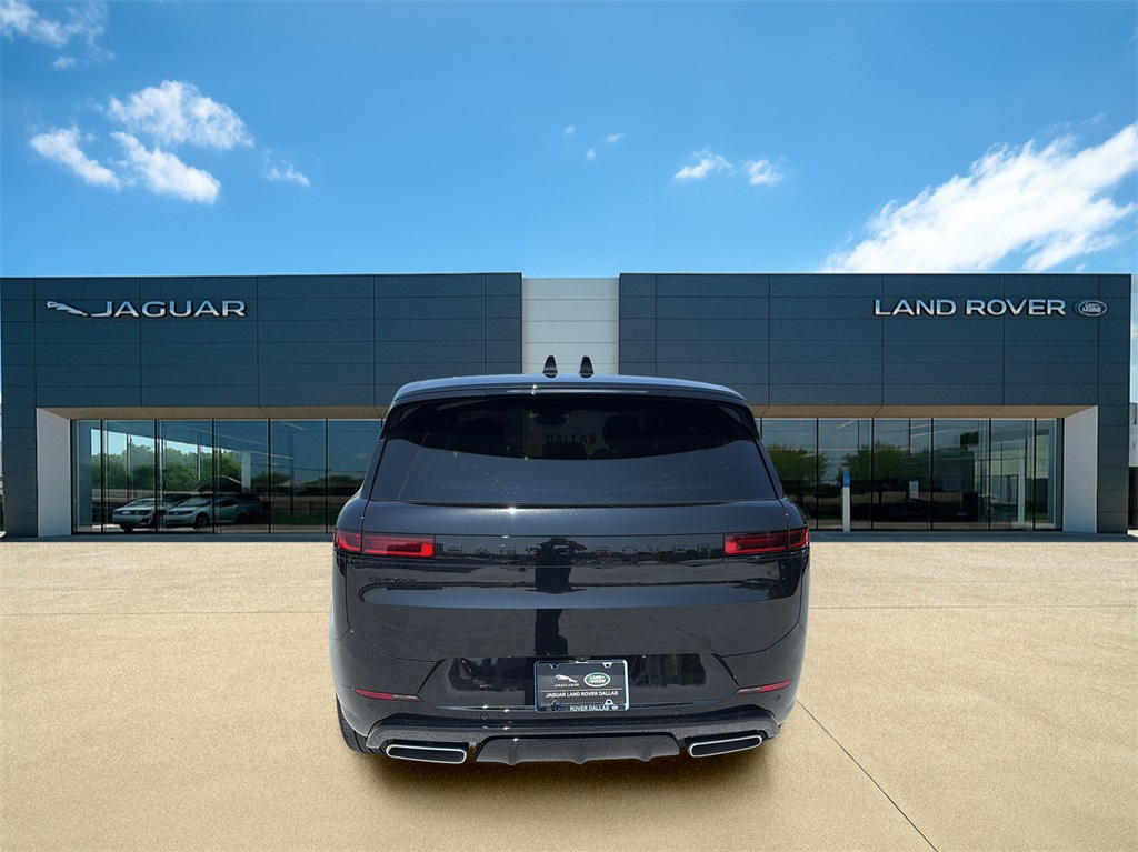 2025 Land Rover Range Rover Sport SE photo 7