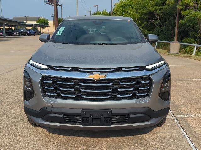 2026 Chevrolet Equinox LT photo 2