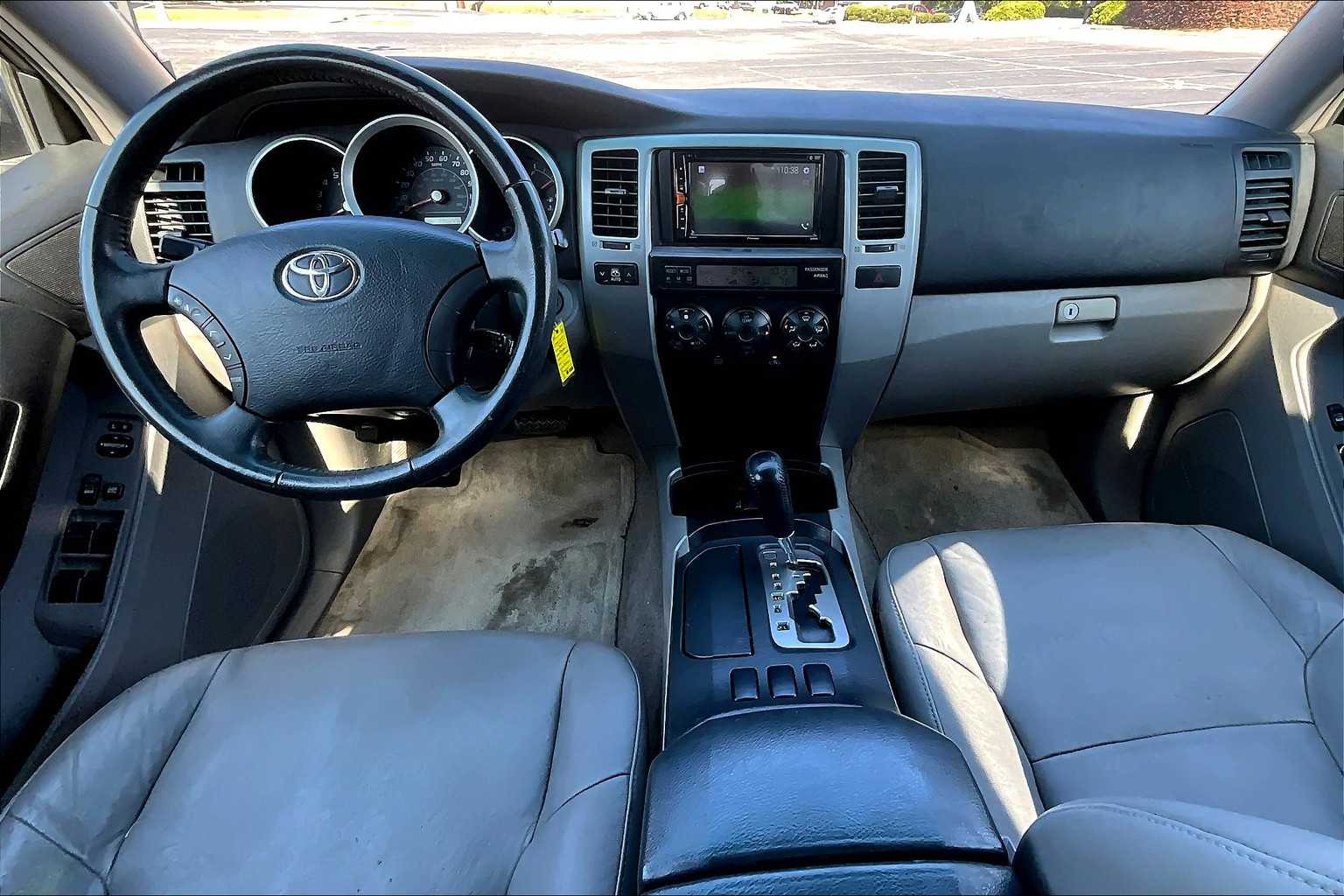 2007 Toyota 4Runner SR5 photo 12