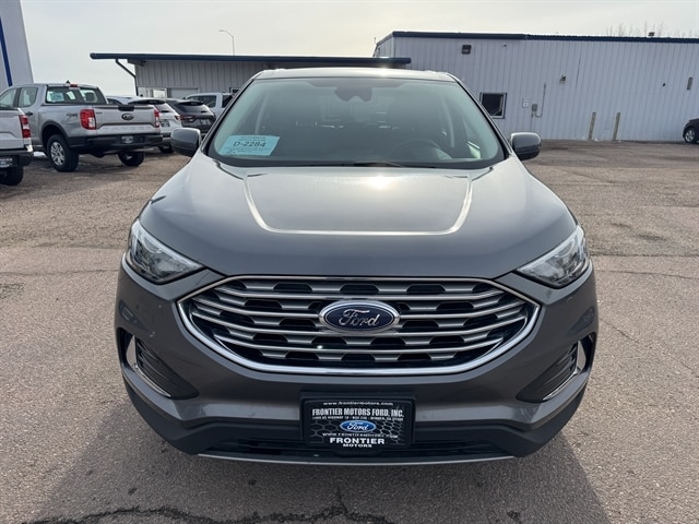 2022 Ford Edge SEL photo 4