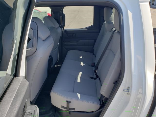2025 Toyota Tacoma SR5 4x4 Double Cab photo 11