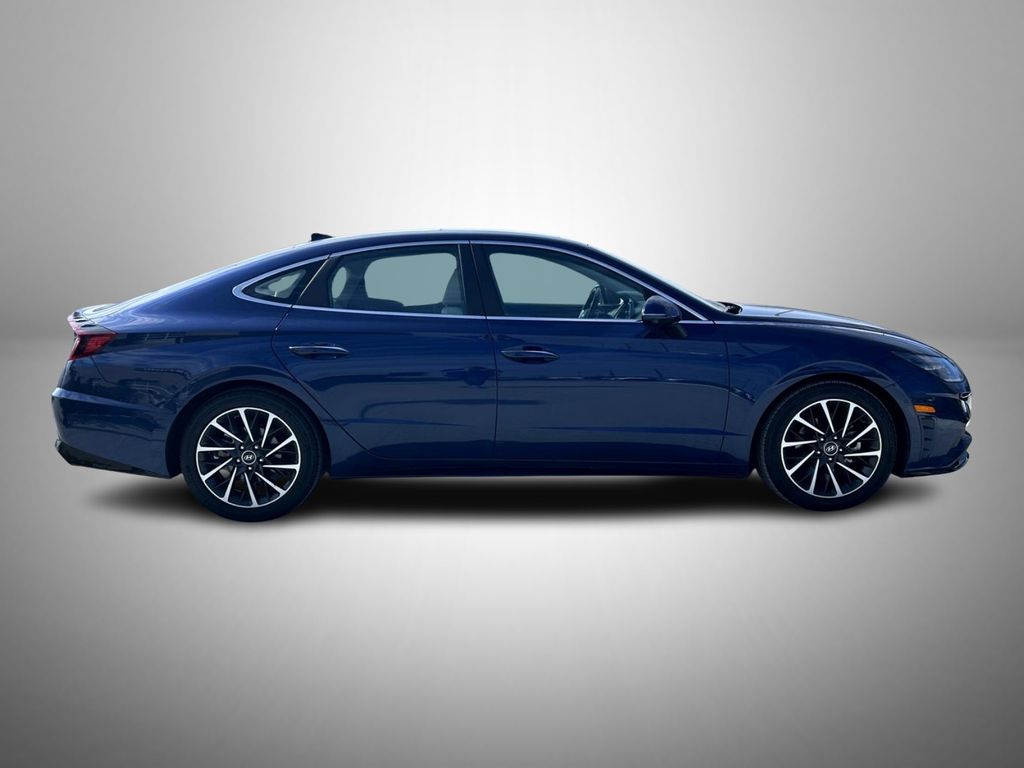 2022 Hyundai Sonata Limited photo 4