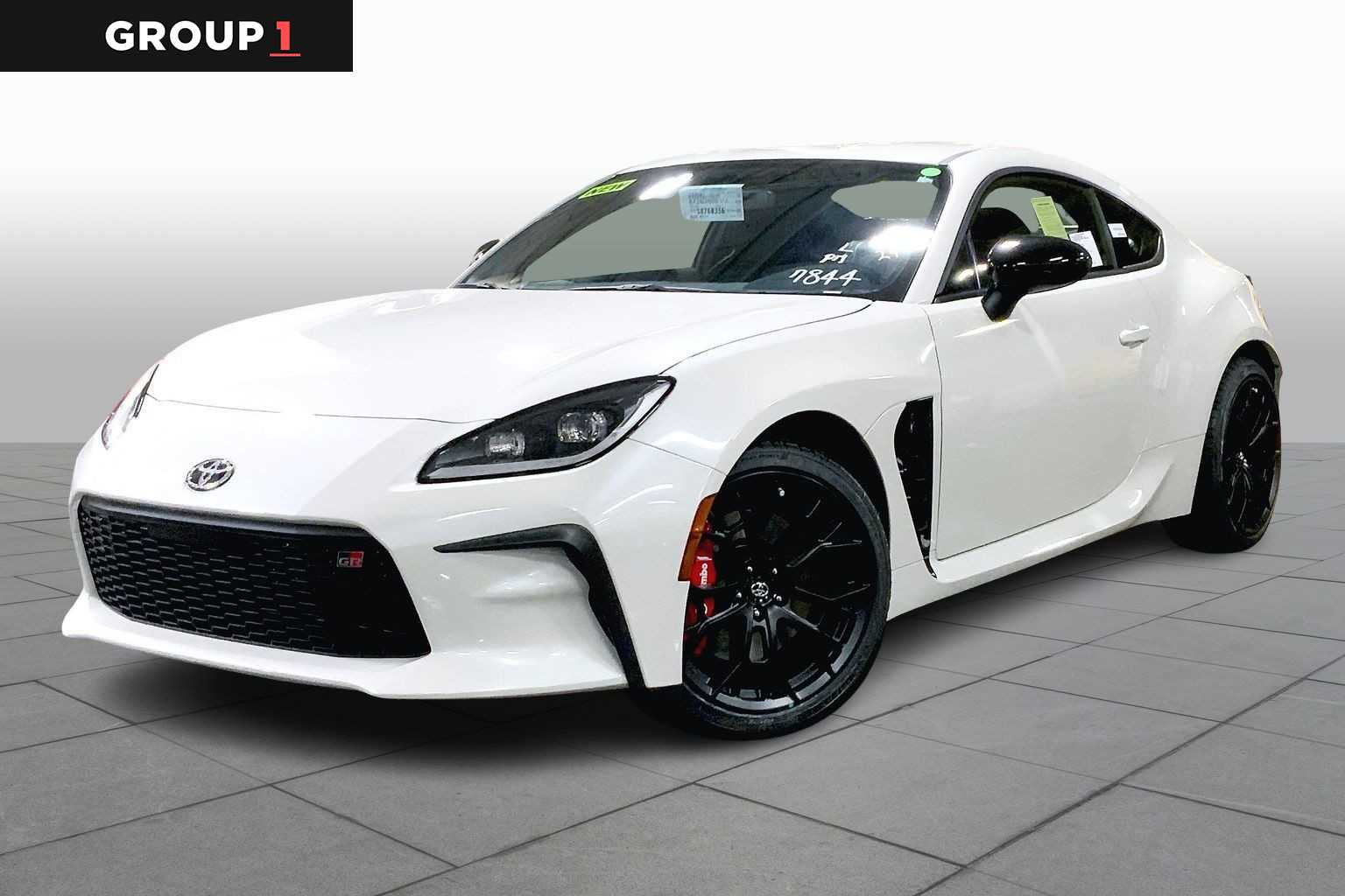 2025 Toyota GR86 Premium's photo