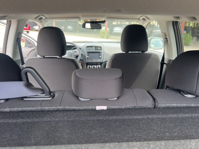 2025 Mitsubishi Outlander Sport ES photo 28