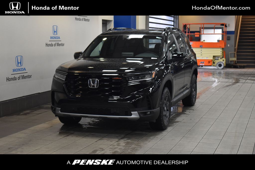 2025 Honda Pilot TrailSport's photo