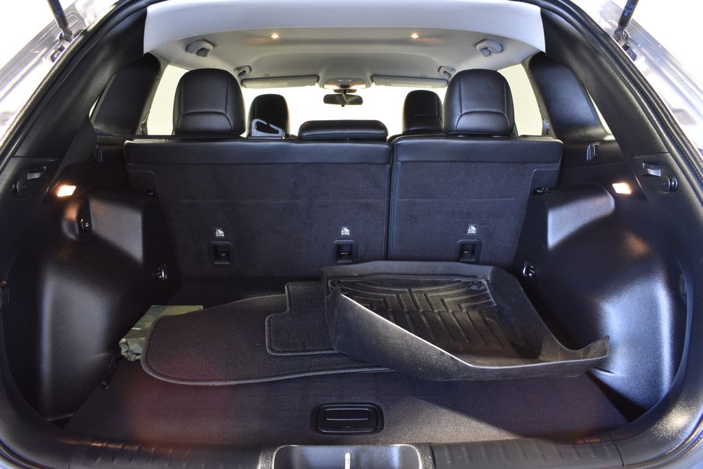 2020 Jeep Cherokee Latitude photo 25