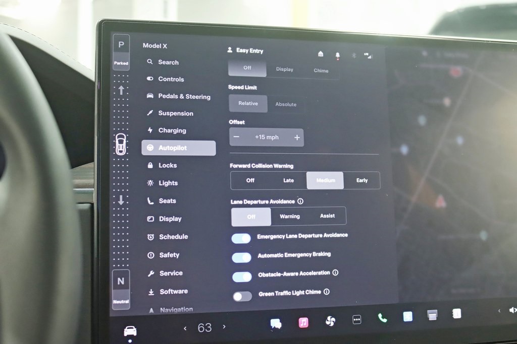 2025 Tesla Model X photo 18