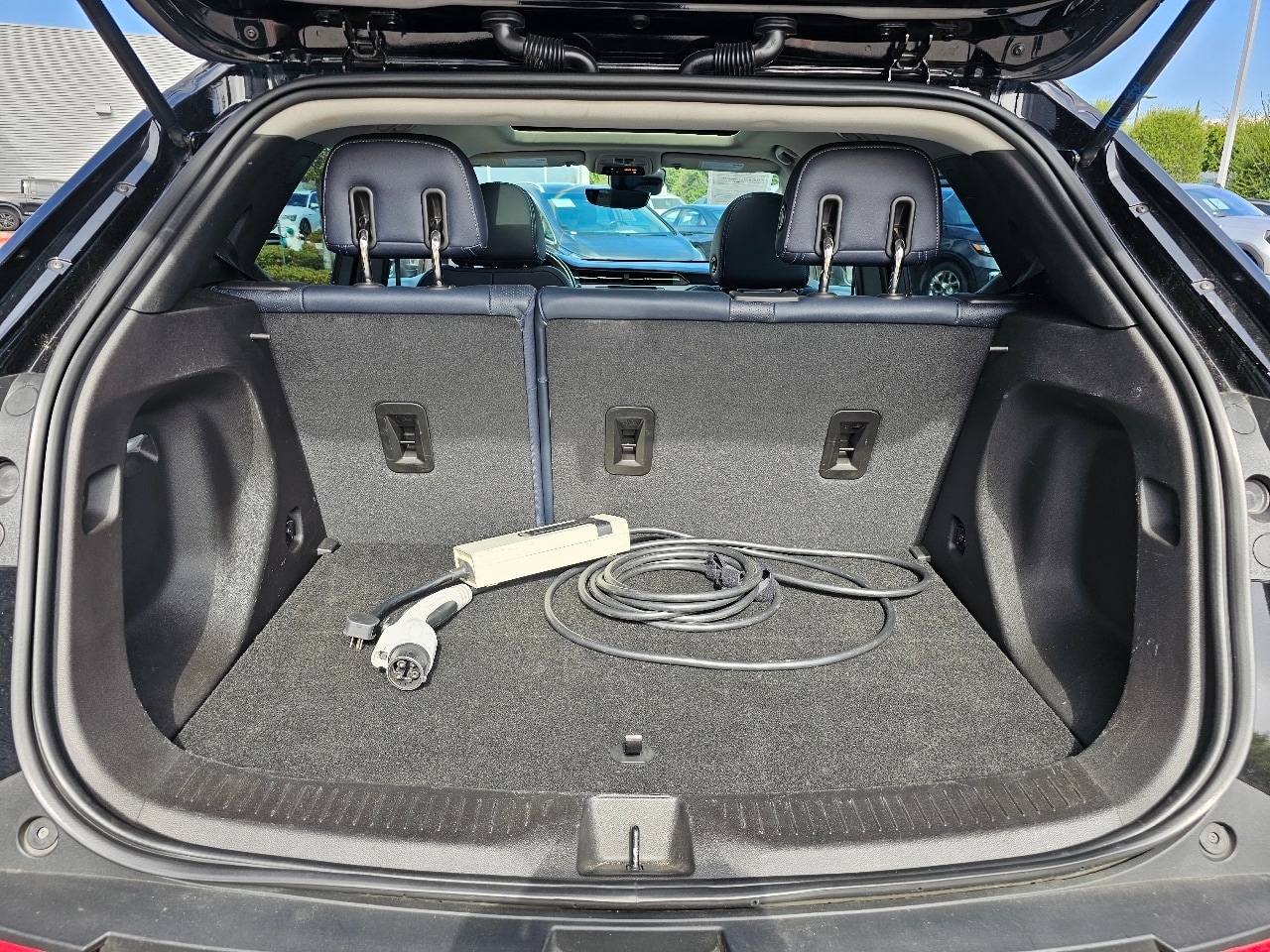 2022 Chevrolet Bolt EUV Premier photo 7
