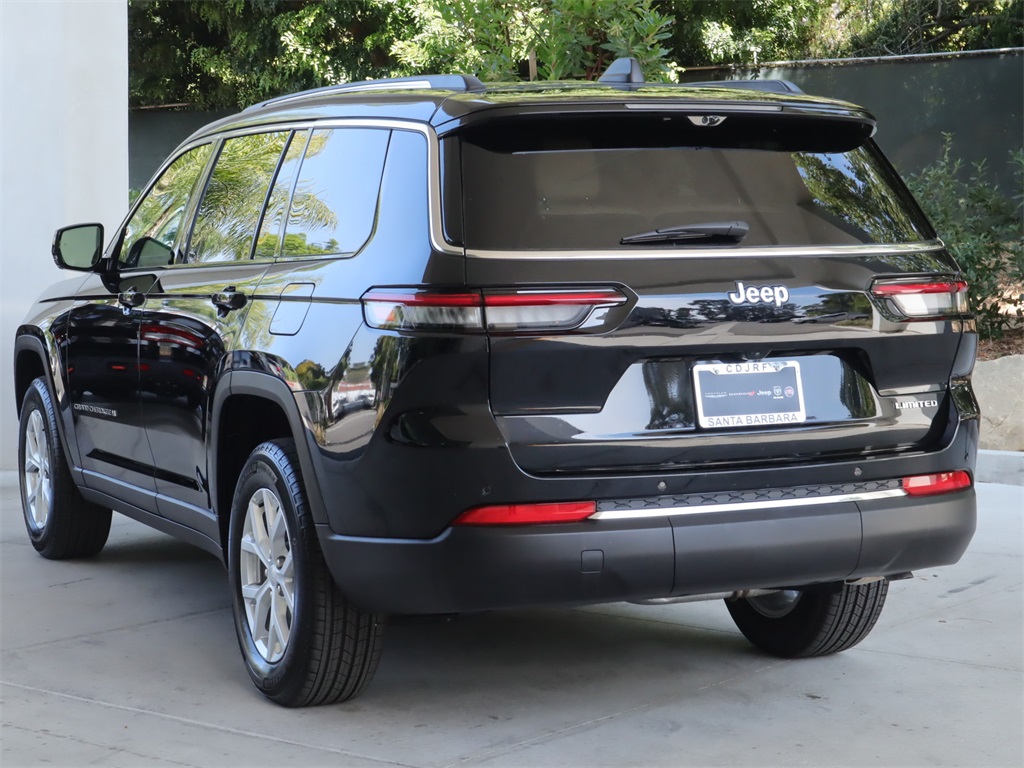 2023 Jeep Grand Cherokee Limited photo 3
