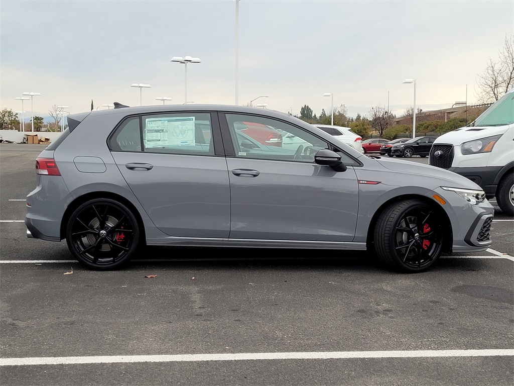 2024 Volkswagen Golf GTI 380 SE photo 3