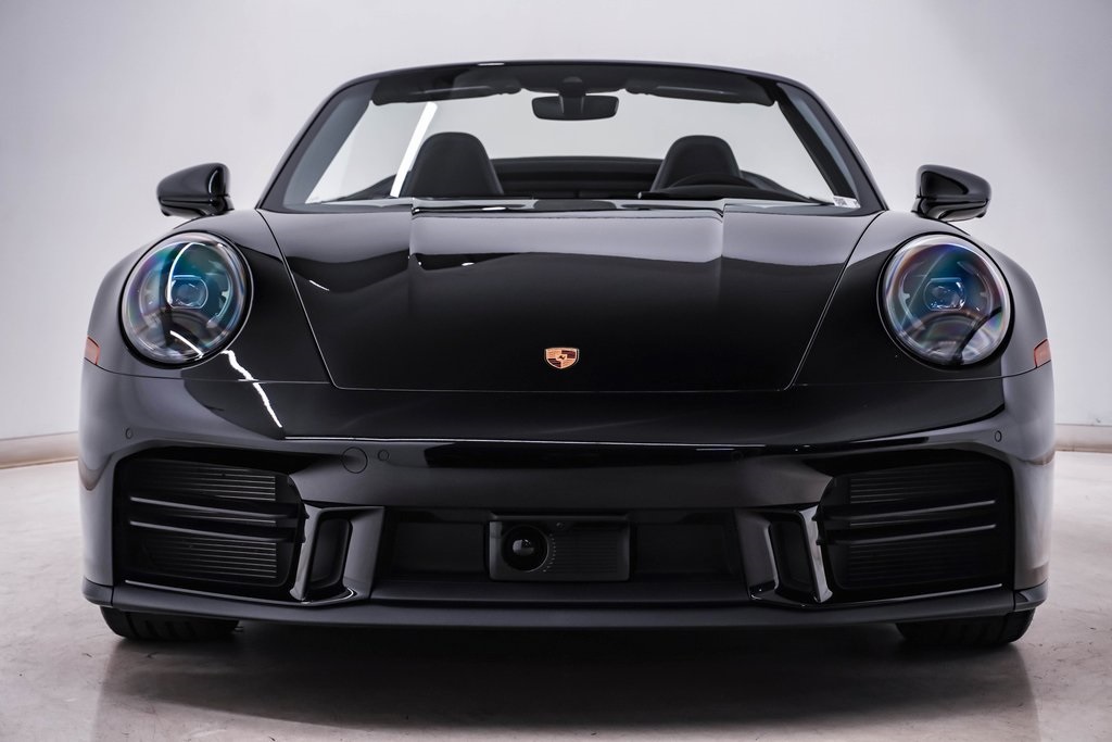 2025 Porsche 911 photo 6