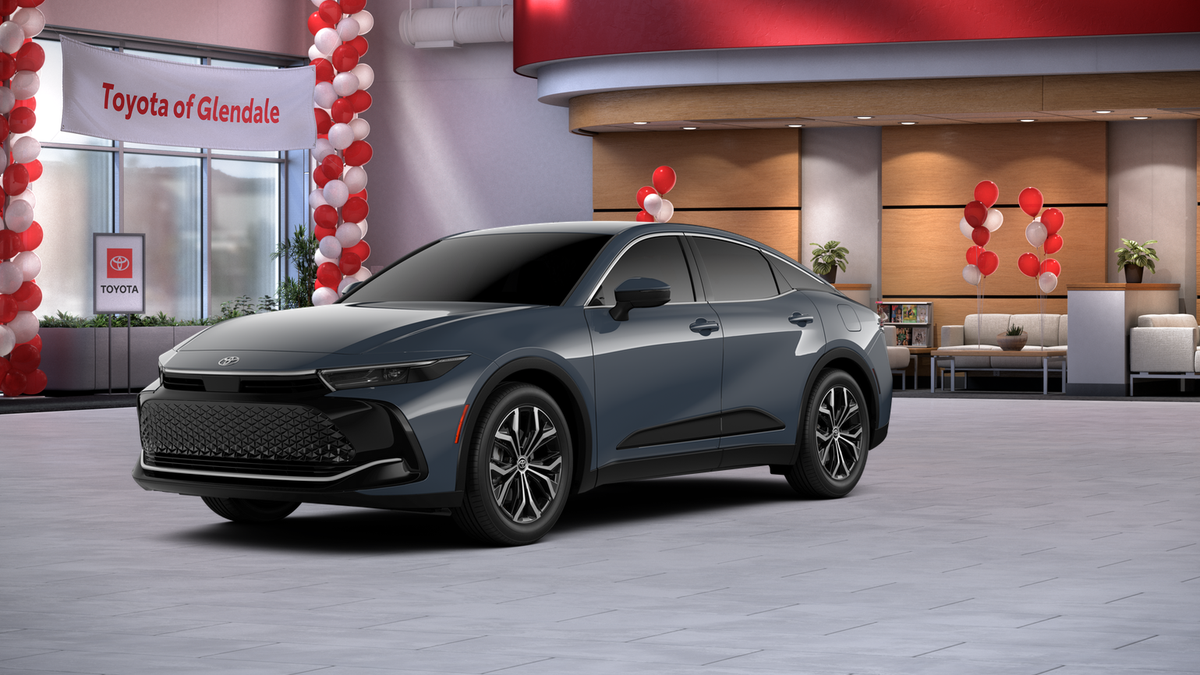 2026 Toyota Crown XLE's photo