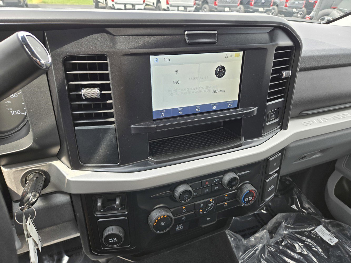 2025 Ford F-600 photo 7