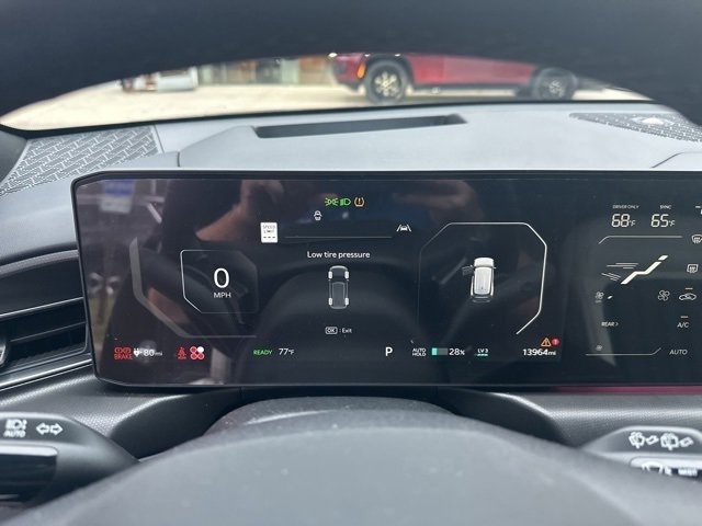 2024 Kia EV9 GT-Line photo 12