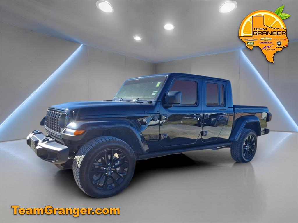 2025 Jeep Gladiator Sport photo 2