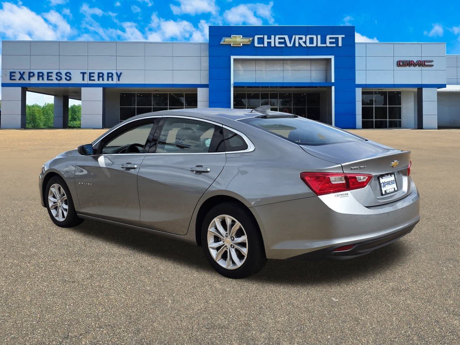 2024 Chevrolet Malibu 1LT photo 3