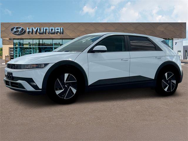 2025 Hyundai Ioniq 5 SE photo 2