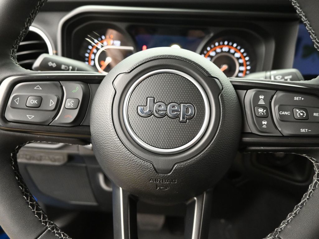 2025 Jeep Gladiator Sport photo 11