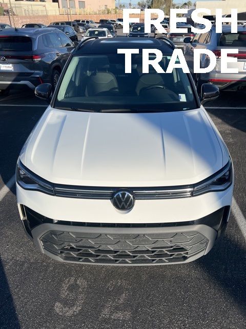 2025 Volkswagen Taos SE photo 3