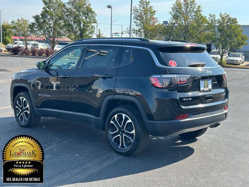 2022 Jeep Compass Limited photo 2