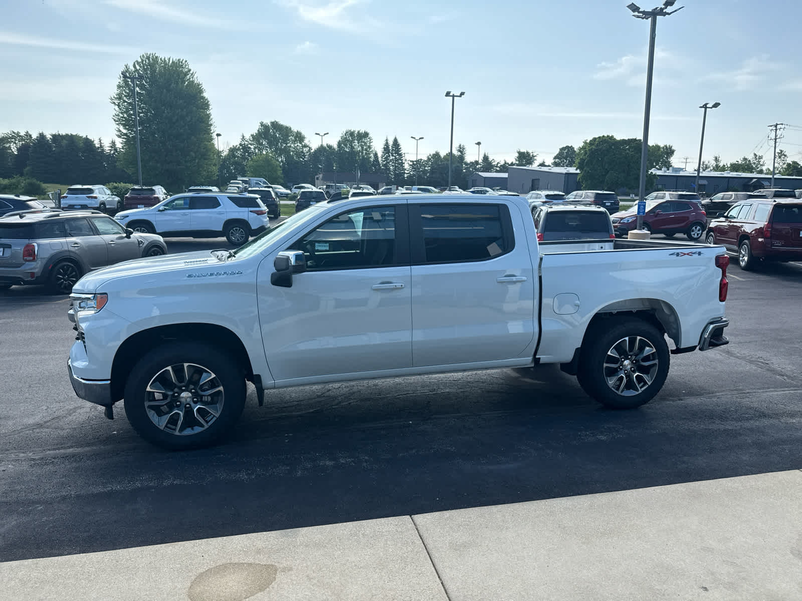 2025 Chevrolet Silverado 1500 LT photo 6