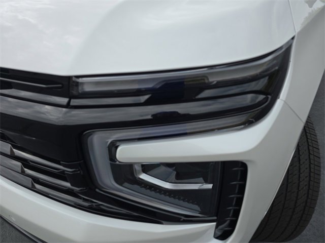 2025 Chevrolet Suburban RST photo 32