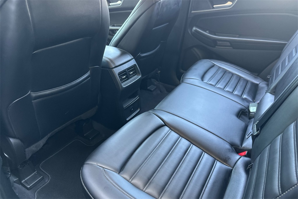 2024 Ford Edge SEL photo 11