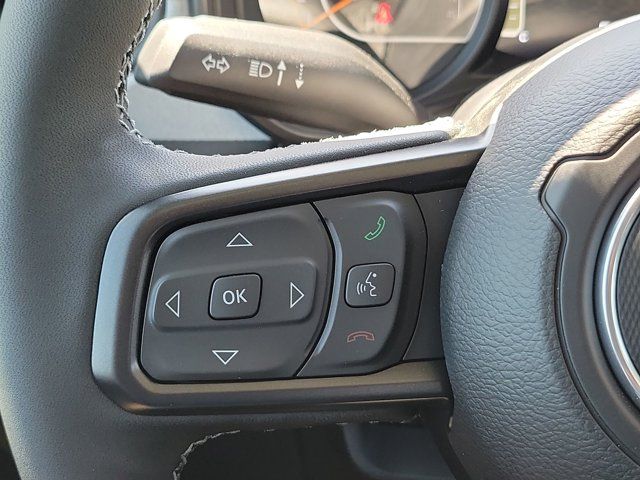 2025 Jeep Wrangler photo 32