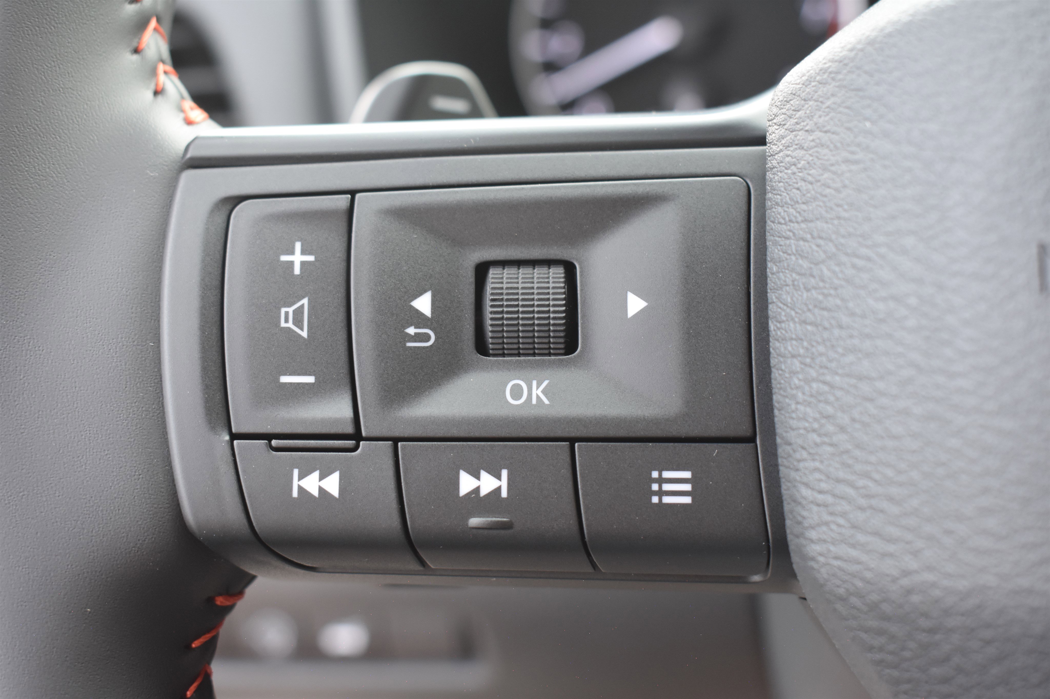 2026 Nissan Rogue SV photo 16