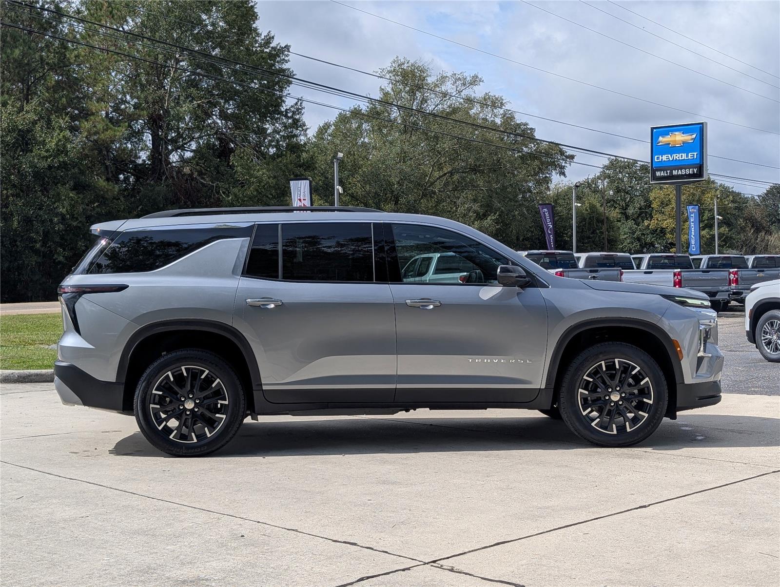 2026 Chevrolet Traverse photo 7