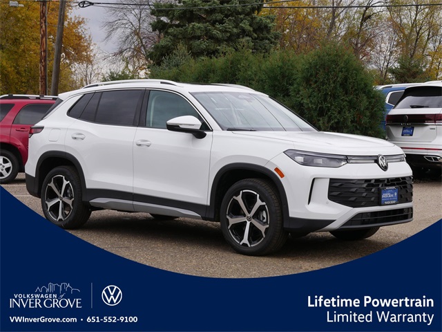 2026 Volkswagen Tiguan SE's photo