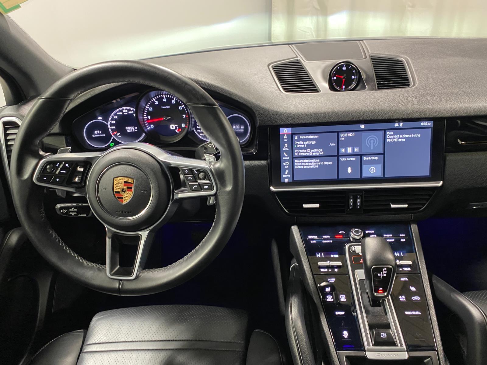 2019 Porsche Cayenne photo 2
