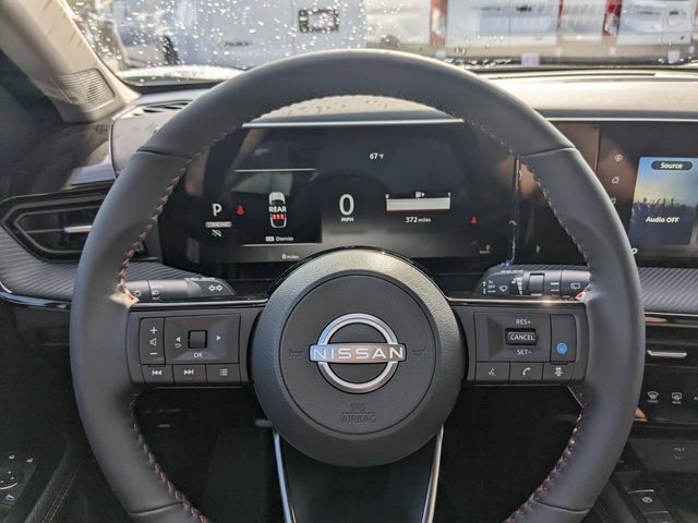 2025 Nissan Kicks SR photo 16