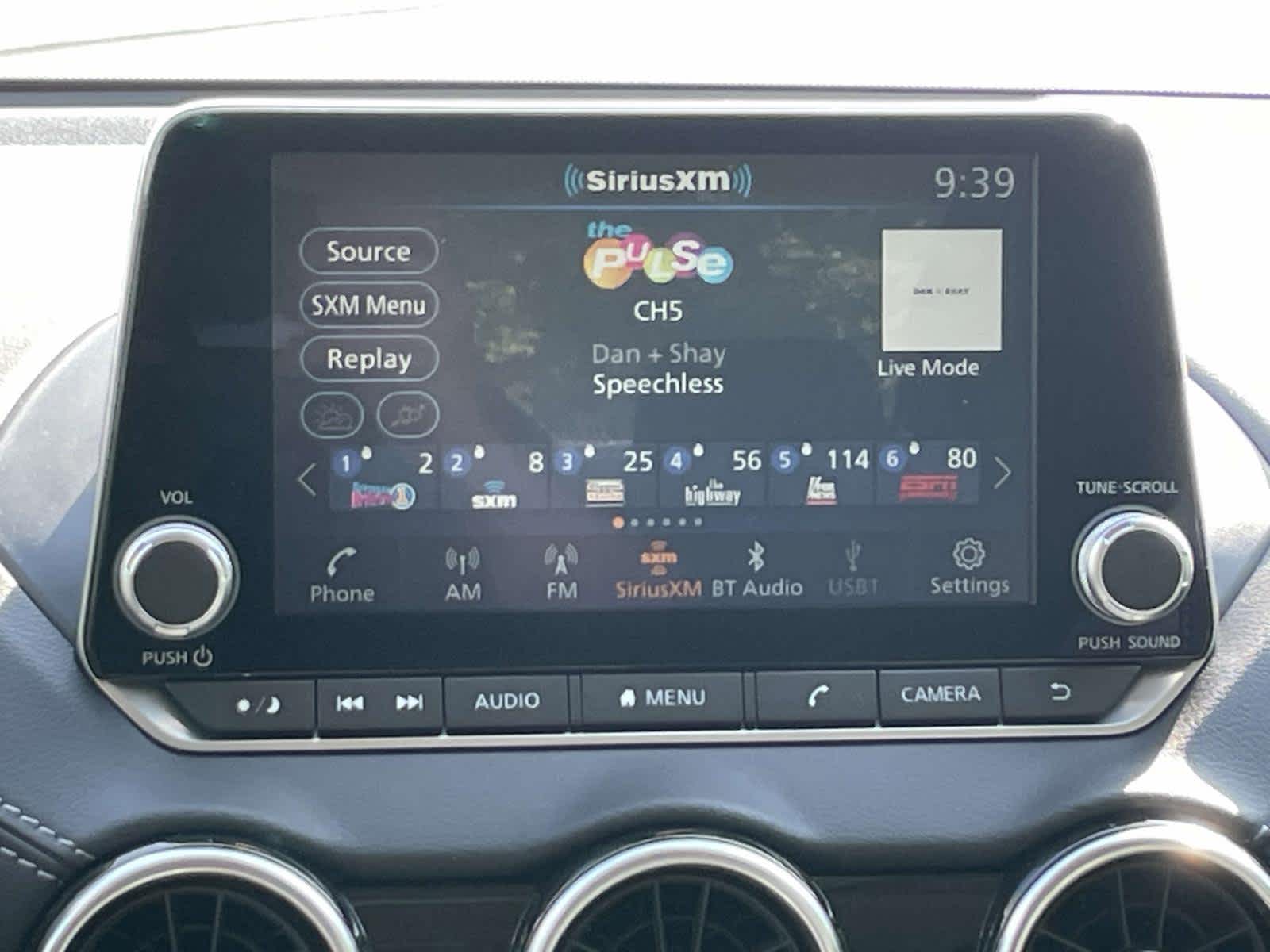 2025 Nissan Sentra SV photo 15