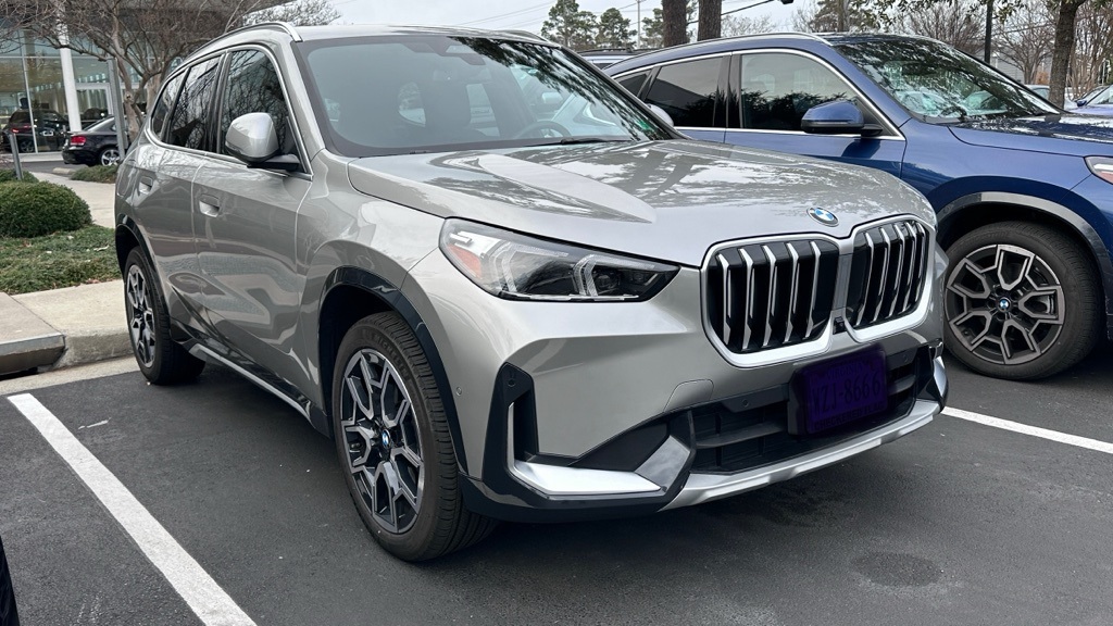 2025 BMW X1 28i's photo