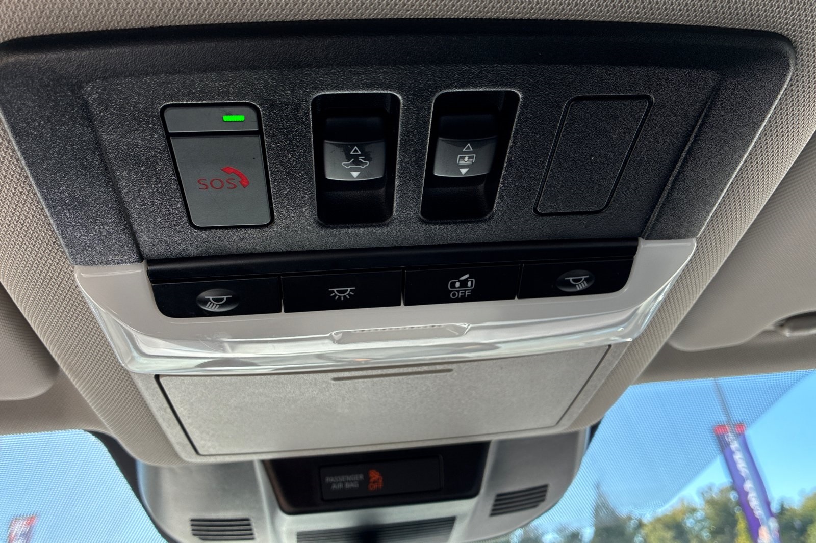 2023 Nissan Rogue SL photo 35