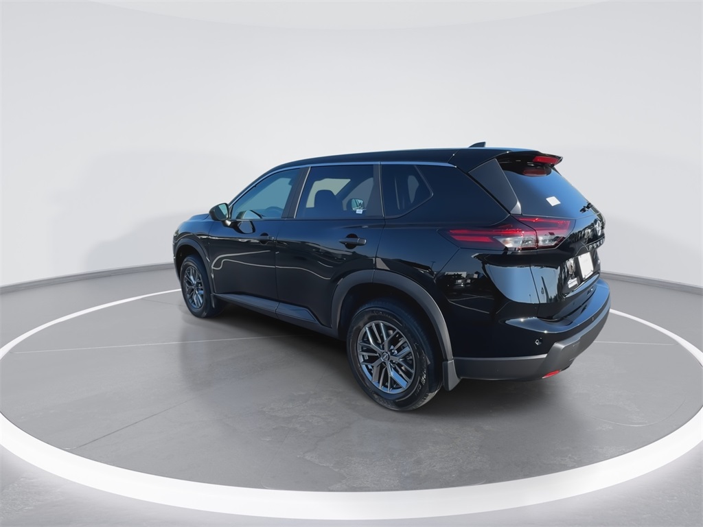 2026 Nissan Rogue S photo 6