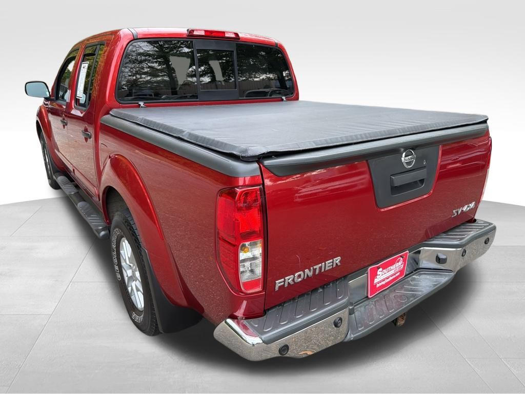 2015 Nissan Frontier SV photo 3